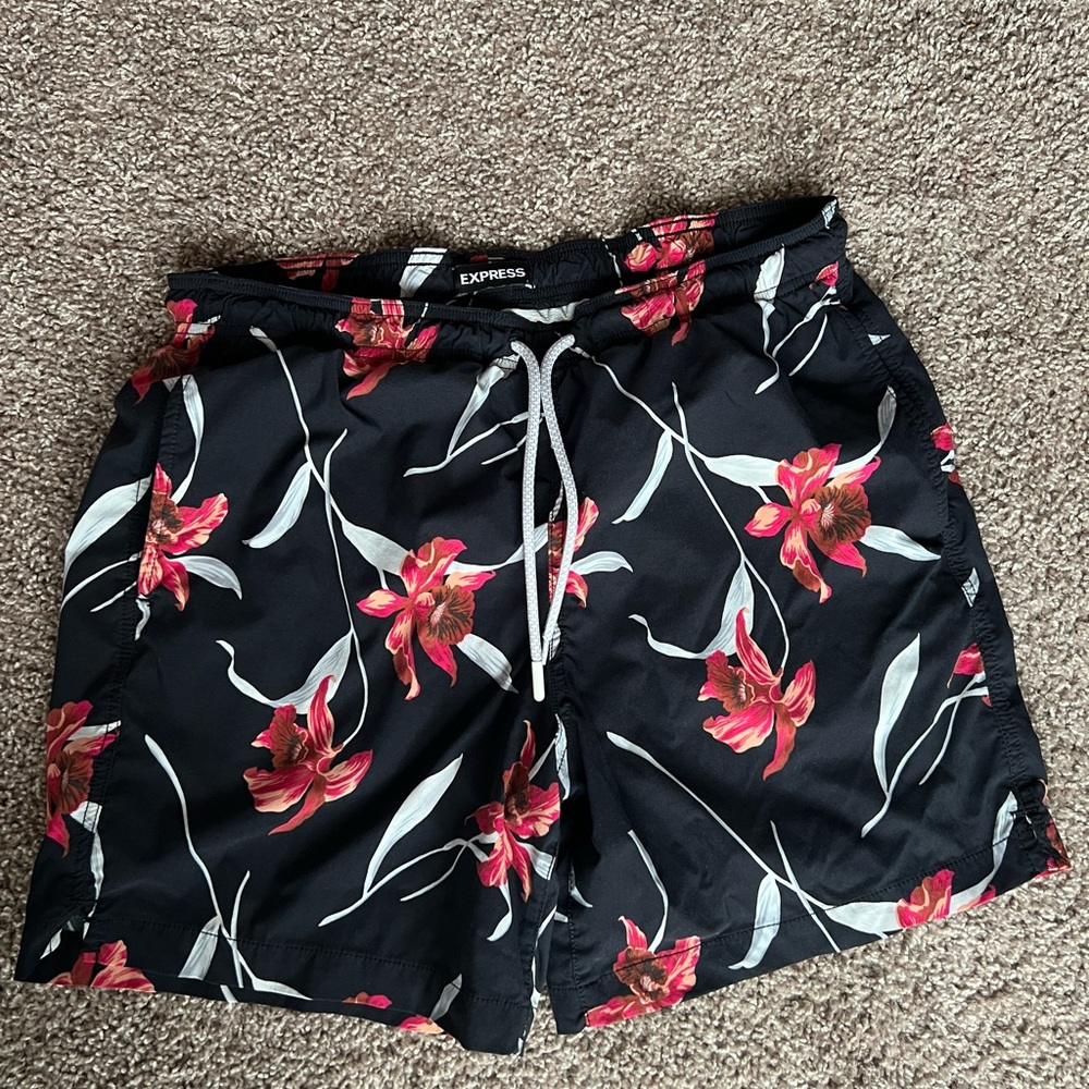 Express Men Large Printed 6" Elastic Waist Swim Shorts